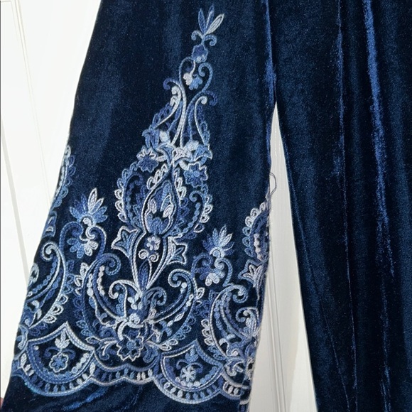 MISA Los Angeles Luca Navy Blue Velvet Embroidered Sleeve Shift Dress Size L - Picture 5 of 11